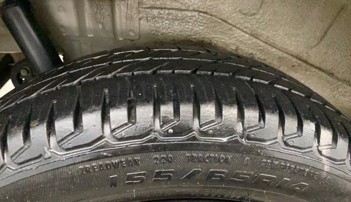 2015 Maruti Wagon R 1.0 VXI, Petrol, Manual, 32,524 km, Right Rear Tyre Tread