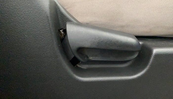 2015 Maruti Wagon R 1.0 VXI, Petrol, Manual, 32,524 km, Driver Side Adjustment Panel