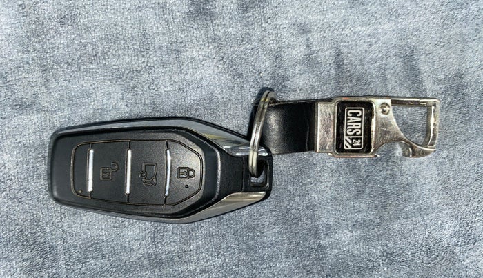 2015 Mahindra XUV500 W10, Diesel, Manual, 45,883 km, Key Close Up