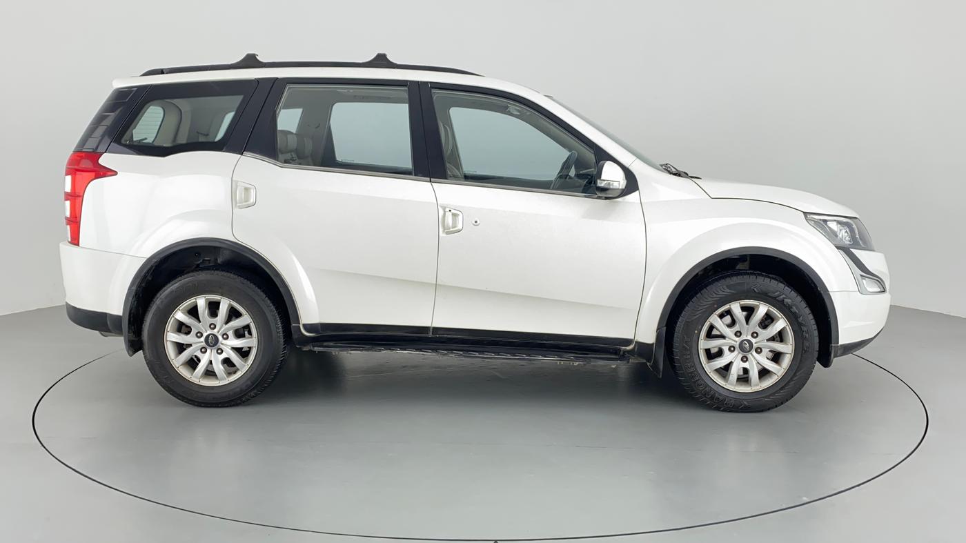2015 Mahindra XUV500 W10, Diesel, Manual, 45,883 km, Right Side