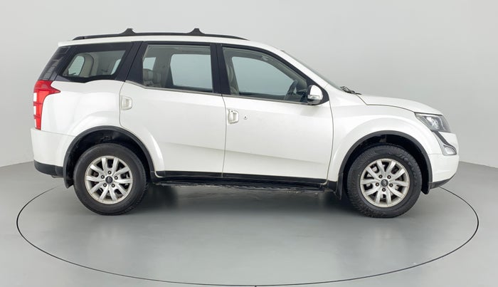 2015 Mahindra XUV500 W10, Diesel, Manual, 45,883 km, Right Side