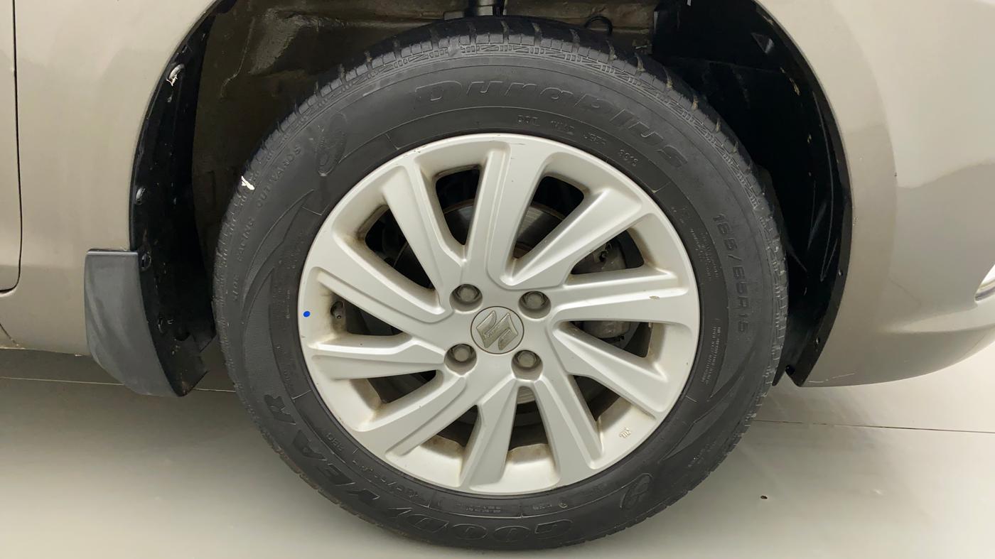 2016 Maruti Swift Dzire ZXI, Petrol, Manual, 55,099 km, Right Front Wheel