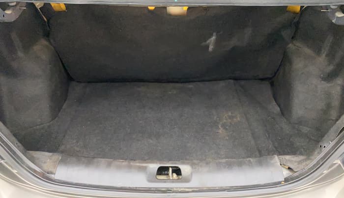 2016 Maruti Swift Dzire ZXI, Petrol, Manual, 55,099 km, Boot Inside