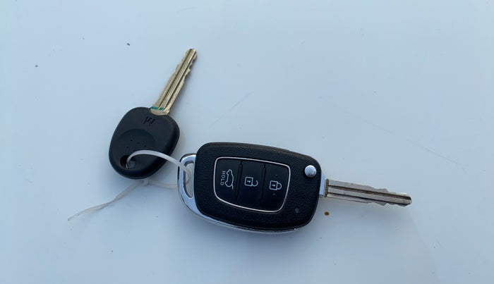 2017 Hyundai Elite i20 SPORTZ 1.2, Petrol, Manual, 37,236 km, Key Close Up