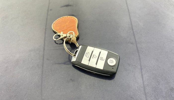 2022 KIA SONET GTX PLUS 1.5, Diesel, Manual, 56,611 km, Key Close Up