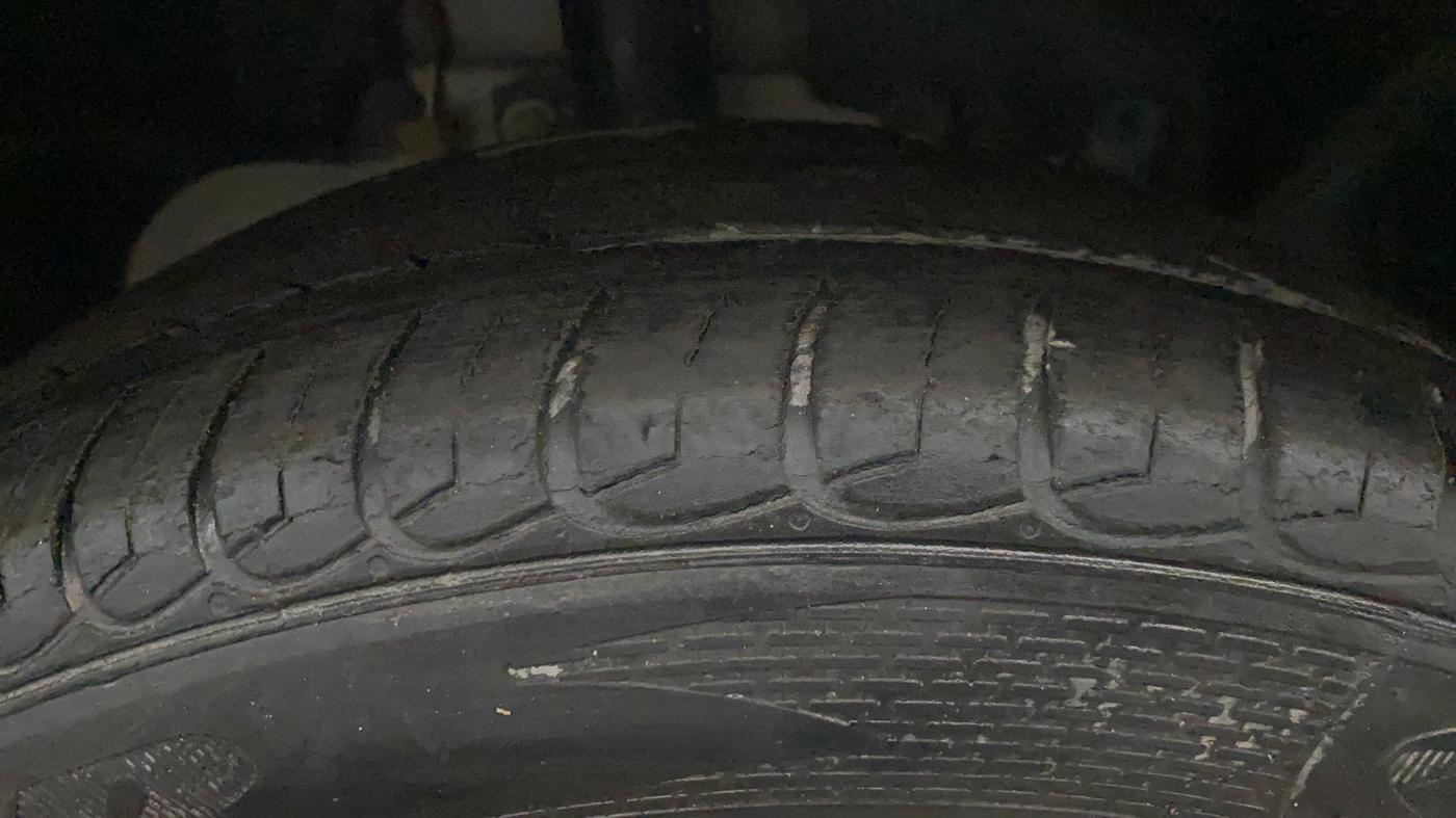 2017 Ford Ecosport TITANIUM 1.5L PETROL, Petrol, Manual, 64,979 km, Right Front Tyre Tread
