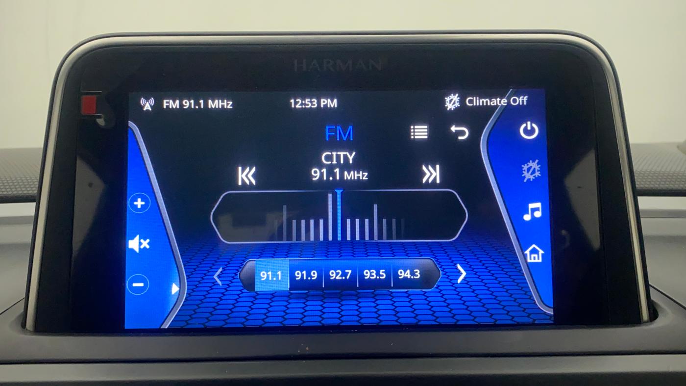 2021 Tata ALTROZ XT PETROL, Petrol, Manual, 43,417 km, Infotainment System