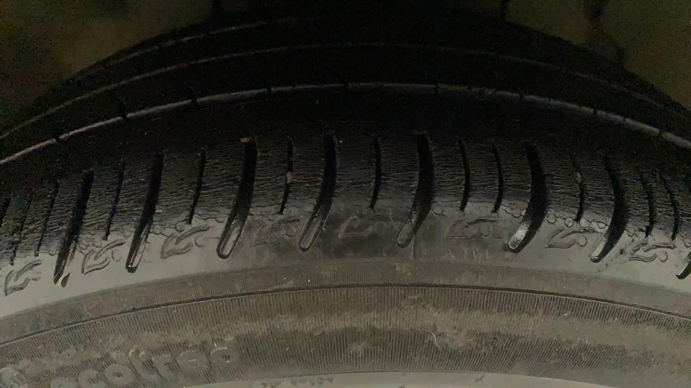 2021 Tata ALTROZ XT PETROL, Petrol, Manual, 43,417 km, Left Front Tyre Tread