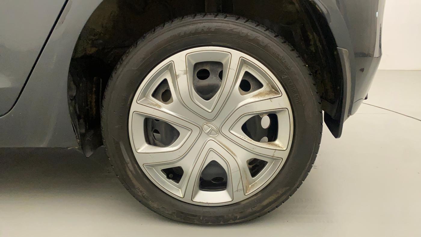 2021 Tata ALTROZ XT PETROL, Petrol, Manual, 43,417 km, Left Rear Wheel