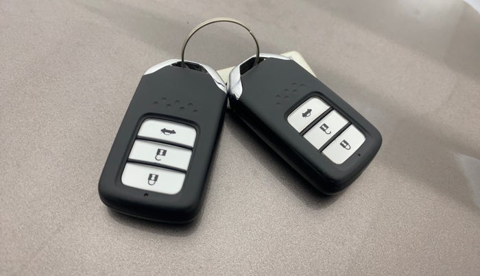 2016 Honda City 1.5L I-VTEC VX CVT, Petrol, Automatic, 65,957 km, Key Close Up