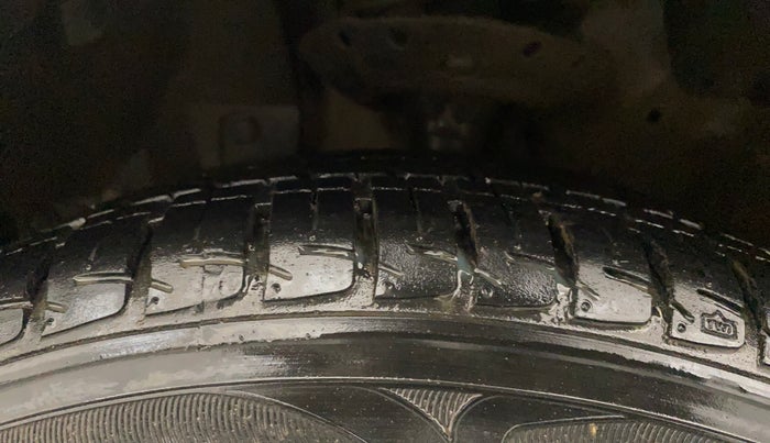 2016 Honda City 1.5L I-VTEC VX CVT, Petrol, Automatic, 65,957 km, Left Front Tyre Tread