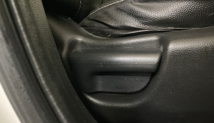 2018 Honda City 1.5L I-VTEC V MT, Petrol, Manual, 99,296 km, Driver Side Adjustment Panel