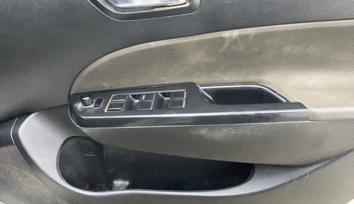 2017 Maruti Swift VXI, Petrol, Manual, 62,439 km, Driver Side Door Panels Control