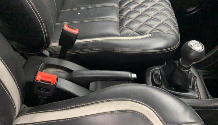 2017 Maruti Swift VXI, Petrol, Manual, 62,439 km, Gear Lever