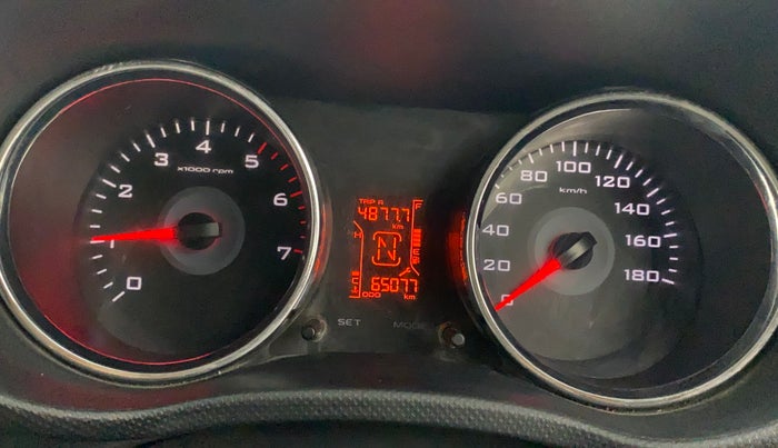 2017 Mahindra TUV300 T10 DUAL TONE, Diesel, Manual, 65,032 km, Odometer Image