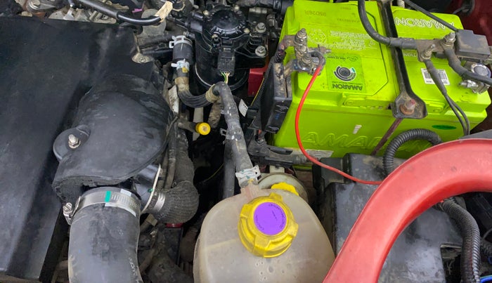 2017 Mahindra TUV300 T10 DUAL TONE, Diesel, Manual, 65,032 km, Engine View - Left