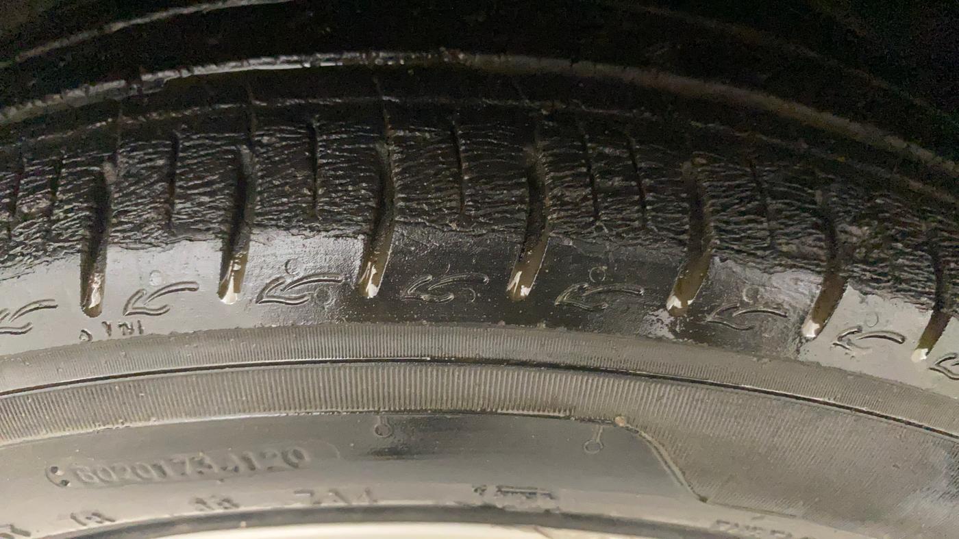 2020 Hyundai AURA S 1.2 AMT, Petrol, Automatic, 41,247 km, Left Front Tyre Tread