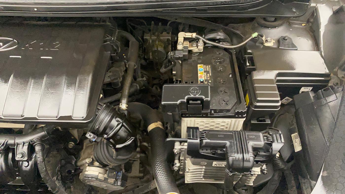 2020 Hyundai AURA S 1.2 AMT, Petrol, Automatic, 41,247 km, Engine View - Left