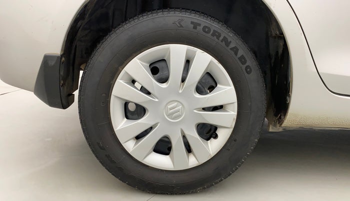 2014 Maruti Swift Dzire VXI, Petrol, Manual, 49,339 km, Right Rear Wheel