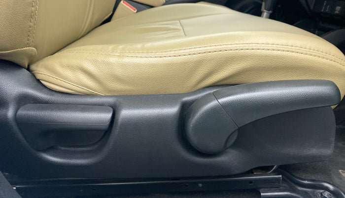2019 Honda Jazz 1.2 VX AT, Petrol, Automatic, 27,321 km, Driver Side Adjustment Panel