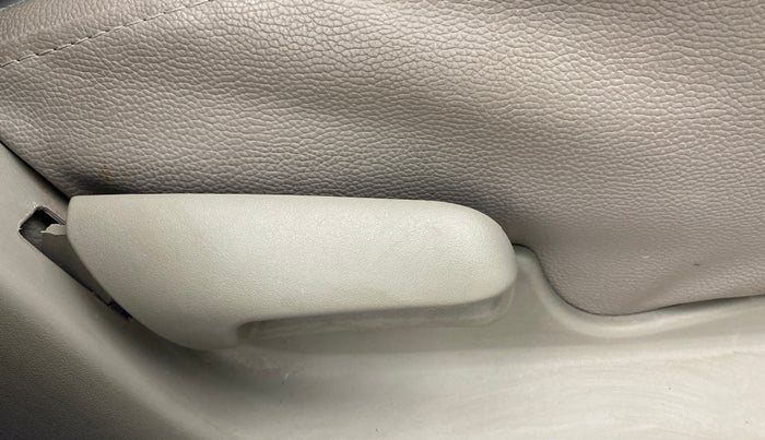 2016 Maruti Celerio ZXI, Petrol, Manual, 46,981 km, Driver Side Adjustment Panel