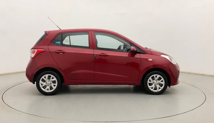 2018 Hyundai Grand i10 MAGNA 1.2 KAPPA VTVT, Petrol, Manual, 31,822 km, Right Side View