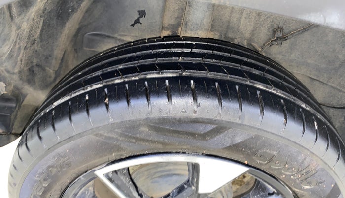 2023 Tata PUNCH CREATIVE  AMT, Petrol, Automatic, 27,582 km, Right Rear Tyre Tread