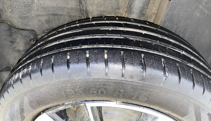 2023 Tata PUNCH CREATIVE  AMT, Petrol, Automatic, 27,582 km, Left Rear Tyre Tread