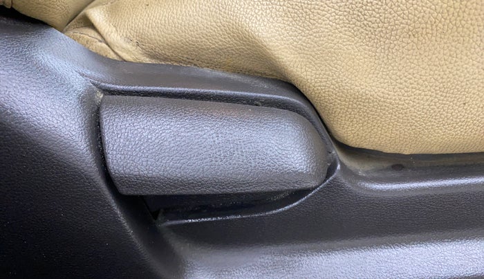 2014 Hyundai Verna FLUIDIC 1.6 VTVT SX, Petrol, Manual, 81,762 km, Driver Side Adjustment Panel