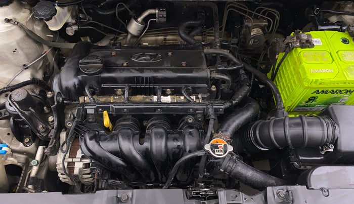 2014 Hyundai Verna FLUIDIC 1.6 VTVT SX, Petrol, Manual, 81,762 km, Engine View