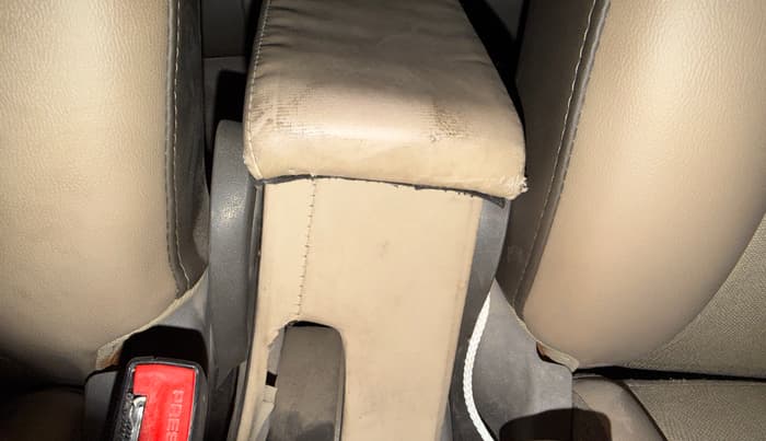 2014 Hyundai i10 MAGNA 1.1, CNG, Manual, 65,315 km, Driver Side Adjustment Panel