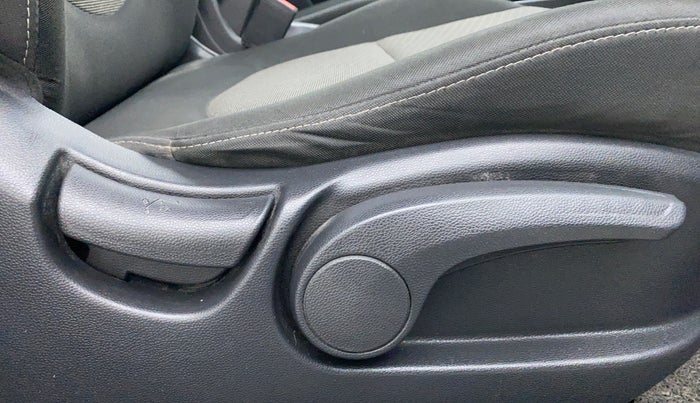2017 Hyundai Creta 1.6 CRDI SX PLUS AUTO, Diesel, Automatic, 66,506 km, Driver Side Adjustment Panel