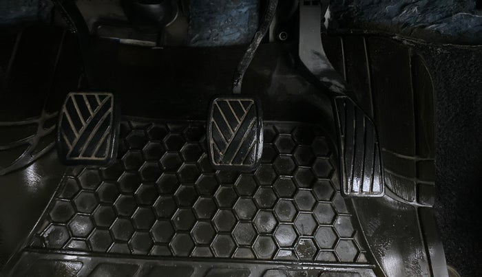 2018 Maruti Vitara Brezza VDI OPT, Diesel, Manual, 71,374 km, Pedals