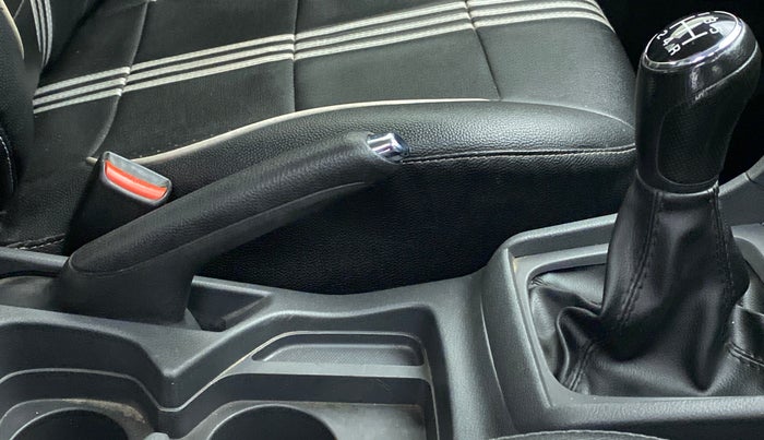 2018 Maruti Vitara Brezza VDI OPT, Diesel, Manual, 71,374 km, Gear Lever
