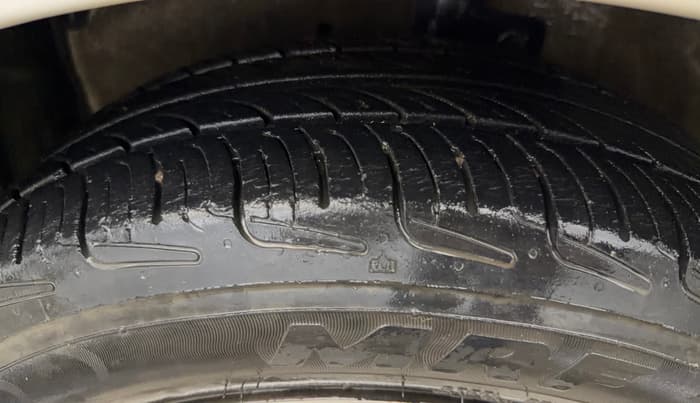 2014 Maruti Celerio VXI AMT, Petrol, Automatic, 52,495 km, Left Front Tyre Tread