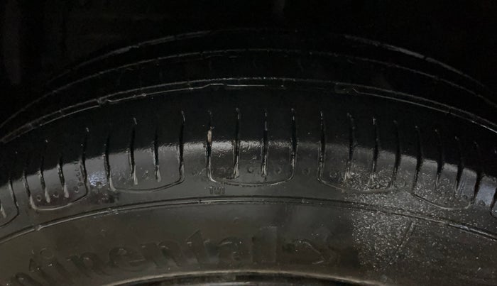 2013 Maruti Swift VXI, Petrol, Manual, 64,228 km, Left Front Tyre Tread