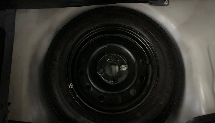 2013 Maruti Swift VXI, Petrol, Manual, 64,228 km, Spare Tyre