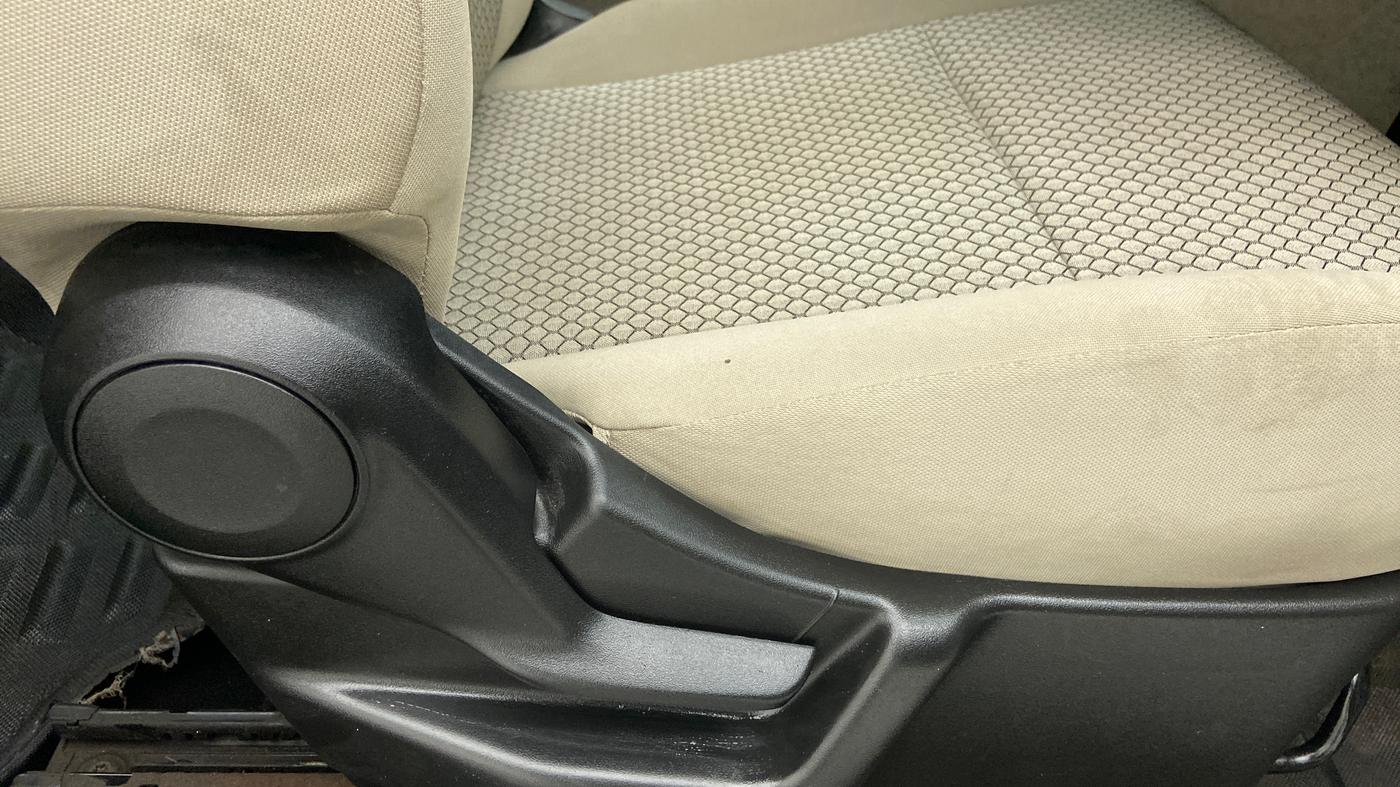 2019 Maruti New Wagon-R LXI CNG 1.0 L, CNG, Manual, 72,103 km, Driver Side Adjustment Panel