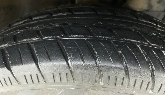 2019 Maruti New Wagon-R LXI CNG 1.0 L, CNG, Manual, 72,103 km, Right Front Tyre Tread
