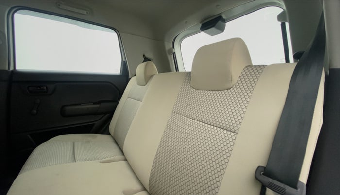 2019 Maruti New Wagon-R LXI CNG 1.0 L, CNG, Manual, 72,103 km, Right Side Rear Door Cabin