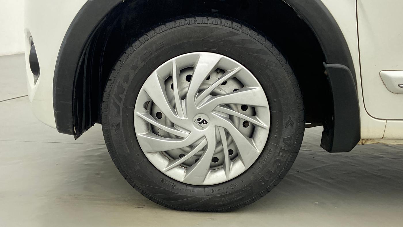 2019 Maruti New Wagon-R LXI CNG 1.0 L, CNG, Manual, 72,103 km, Left Front Wheel