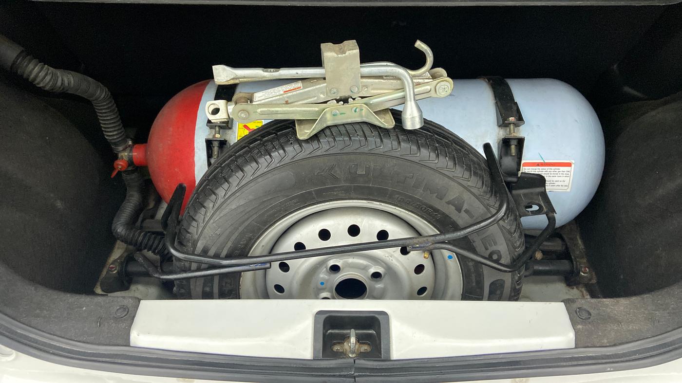 2019 Maruti New Wagon-R LXI CNG 1.0 L, CNG, Manual, 72,103 km, Spare Tyre