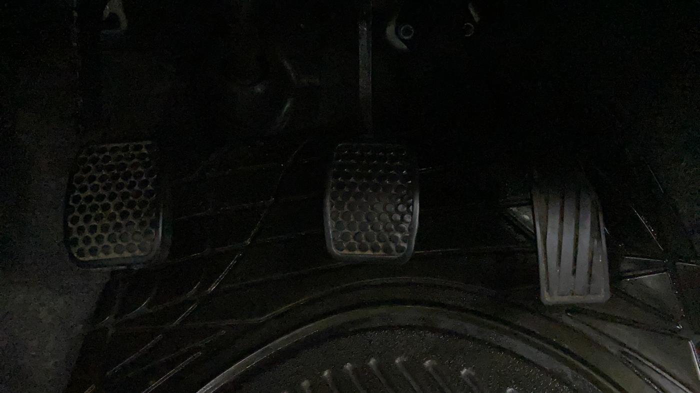 2017 Maruti Alto K10 VXI P, Petrol, Manual, 8,841 km, Pedals