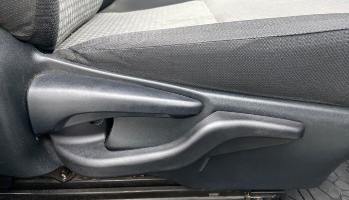 2013 Toyota Etios G, Petrol, Manual, 42,232 km, Driver Side Adjustment Panel