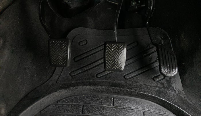 2013 Toyota Etios G, Petrol, Manual, 42,232 km, Pedals