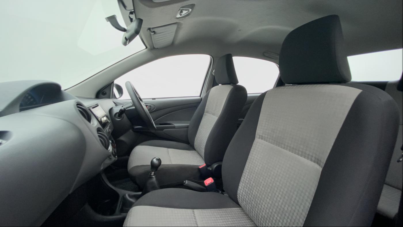 2013 Toyota Etios G, Petrol, Manual, 42,232 km, Right Side Front Door Cabin