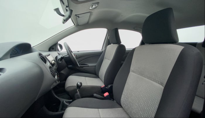 2013 Toyota Etios G, Petrol, Manual, 42,232 km, Right Side Front Door Cabin