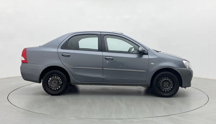 2013 Toyota Etios G, Petrol, Manual, 42,232 km, Right Side View
