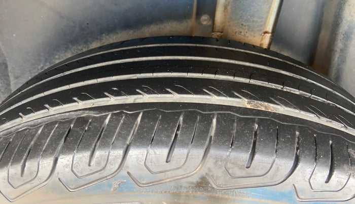 2021 Skoda KUSHAQ AMBITION 1.0L TSI MT, Petrol, Manual, 31,215 km, Left Rear Tyre Tread