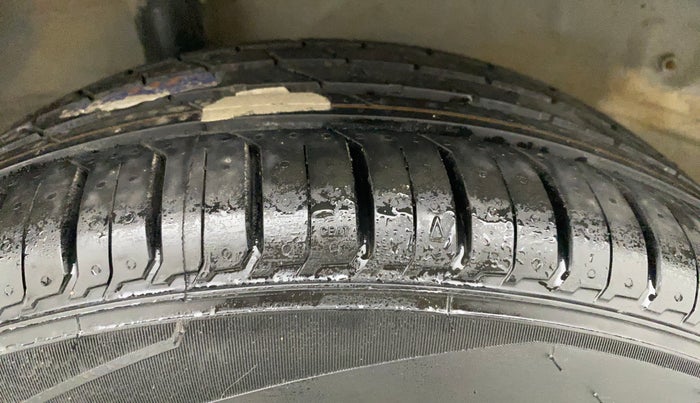 2018 Honda Amaze 1.2L I-VTEC S, Petrol, Manual, 65,576 km, Right Rear Tyre Tread